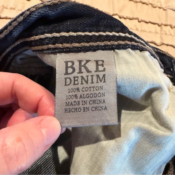 BKE Denim Men’s Tyler Relaxed Fit Bootcut Jeans 38L Long Buckle ABM4258 - Picture 4 of 8